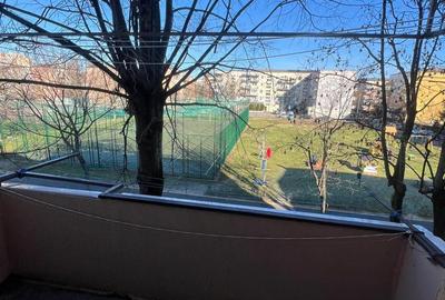 Apartament cu 4 camere decomandat în Micro 17 - 5