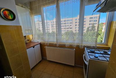 Apartament cu 3 camere decomandat în Centrul Civic - 1