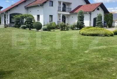 Casă cu 8 camere cu Teren 2759 Mp în Mușcel - 8