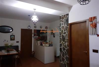DE VANZARE  casa cu spatiu comercial , 2 intrari, Dej - 8