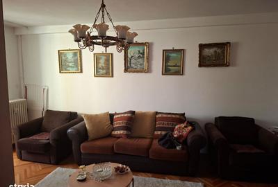 Apartament cu 3 camere decomandat, mobilat în Titan - 1