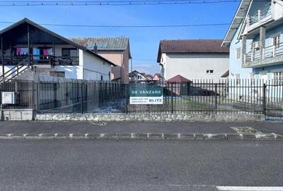 Teren de 300 mp, în Panduraș