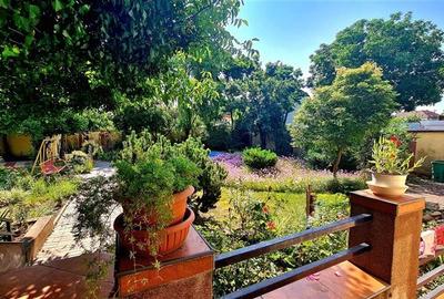 Vila generoasa, 4 dormitoare, piscina, garaj dublu, zona Girocului - 3
