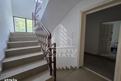 Casă cu 8 camere cu Teren 1140 Mp în Central - 9