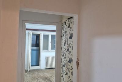 Apartament cu 3 camere semidecomandat în Malu Roșu - 11