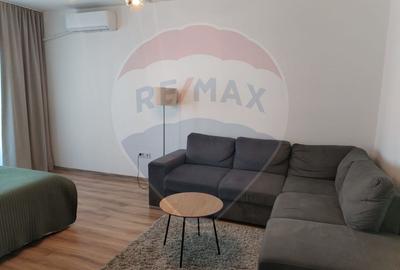 Apartament cu 2 camere decomandat în Cristian - 2