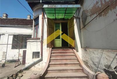 Casa cu 6 camere de vanzare Ultracentral - 6