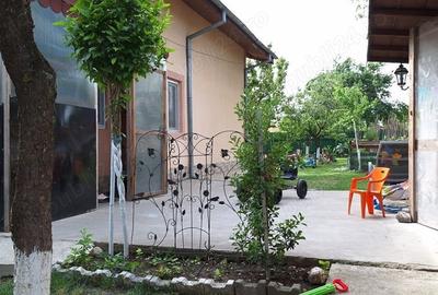 Casă în Dascălu - 1