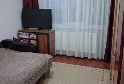 Apartament cu 2 camere semidecomandat în Traian - 1