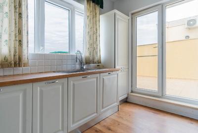 Apartament 3 camere Cosmopolis - terasa 14 mp - direct proprietara - 4