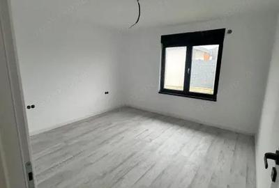 Casă cu Teren 600 Mp în Satu Nou de Jos - 12