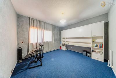 Casă individuală cu 7 camere cu Canalizare în Central - 26