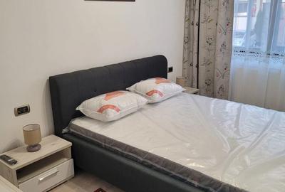 Apartament cu 2 camere decomandat în Tractorul - 7
