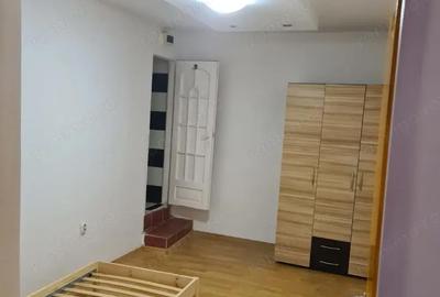 Casă cu 3 camere în Traian - 2
