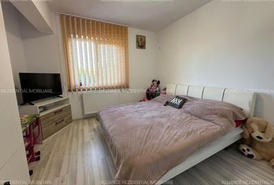 Apartament cu 3 camere decomandat, mobilat în Metalurgiei