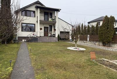 Casă cu 4 camere în Gherăiești - 1