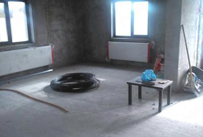 Casă cu Teren 1093 Mp în Central - 4