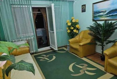 Apartament cu 3 camere în Podu Roș - 4