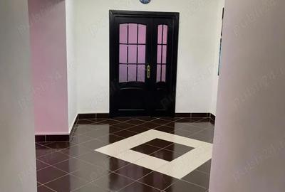 Apartament cu 3 camere decomandat în 1 Mai - 7