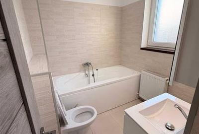 Apartament cu 3 camere decomandat în Lazaret - 6