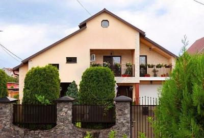 Casă cu 4 camere în Central - 3