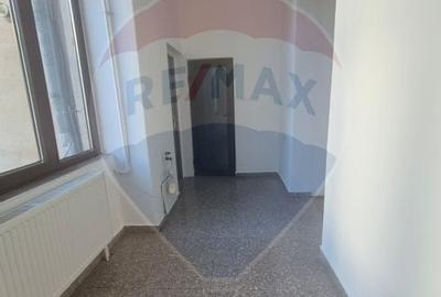 Spatiul pretabil  pentru o gama variata de activitati - 7