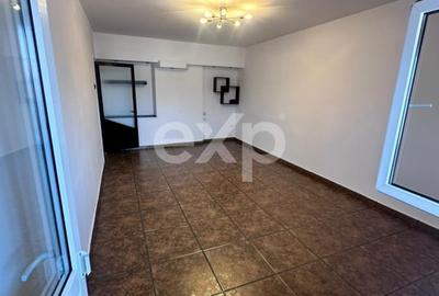 Apartament cu 3 camere decomandat, mobilat în Ultracentral