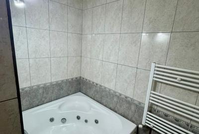 Apartament cu 3 camere semidecomandat în Podu Roș - 8