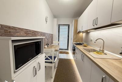 Apartament cu 3 camere decomandat în Vest - 1