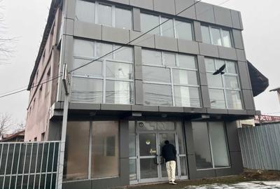 Spațiu comercial, de 295 mp, în Central - 1
