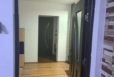 Vand apartament 2camere micro4 - 2