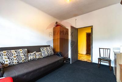 Garsonieră decomandată, mobilată în Tractorul - 3