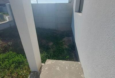 Casă cu 4 camere cu Teren 500 Mp în Central