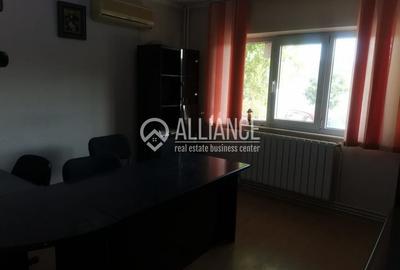 Casă individuală cu 10 camere cu Canalizare în Stadion - 27