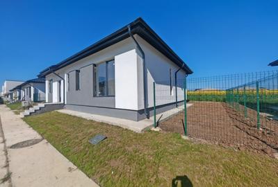 Casă individuală cu 4 camere cu Canalizare în Tunari - 9