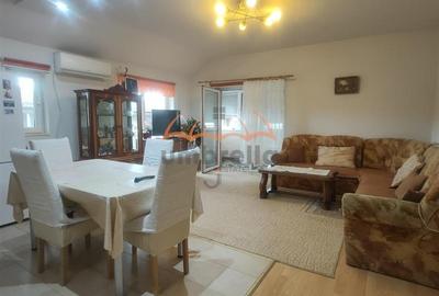 Apartament cu 3 camere decomandat în Florești - 1