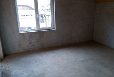 Casă cu 4 camere cu Teren 492 Mp în Bascov - 4