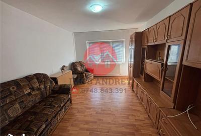 Apartament cu 2 camere decomandat în E3 - 4