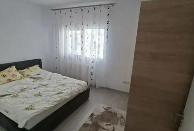 Proprietar, vand apartament cu 2 camere in Sanpetru - 1