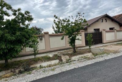 Casă individuală cu 3 camere cu Canalizare în Gepiu - 4