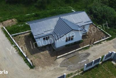 Casă cu 3 camere cu Teren 251 Mp în Central - 20