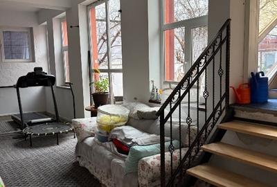 Casă individuală cu 10 camere cu Teren 410 Mp în Pantelimon - 14