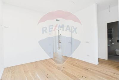 Vila luminoasa si moderna de vanzare in Amber Forest Tunari - 10