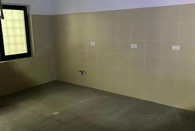 Spațiu comercial, de 220 mp, în P-ța Unirii - 8