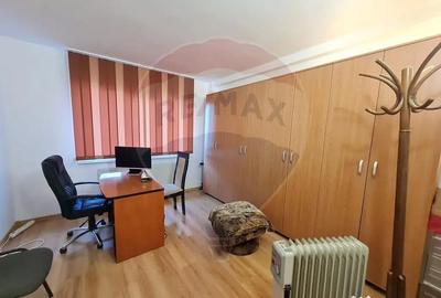 Apartament cu 2 camere semidecomandat în Central - 1