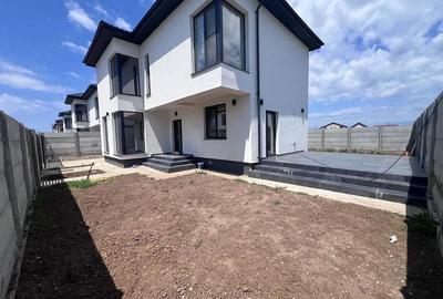 Casă cu Teren 332 Mp în Bălăceanca - 3