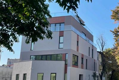 IMOBIL INTEGRAL: PRETABIL CLINICA/ BIROURI - 5 locuri de parcare in incinta - 1