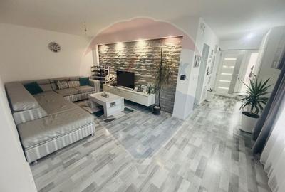 Duplex cu 6 camere cu Teren 229 Mp în Est - 4