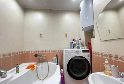 Inchiriez Apartament 3 camere Europa - 2