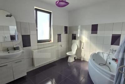 Casă cu 4 camere cu Teren 200 Mp în Odoreu - 2